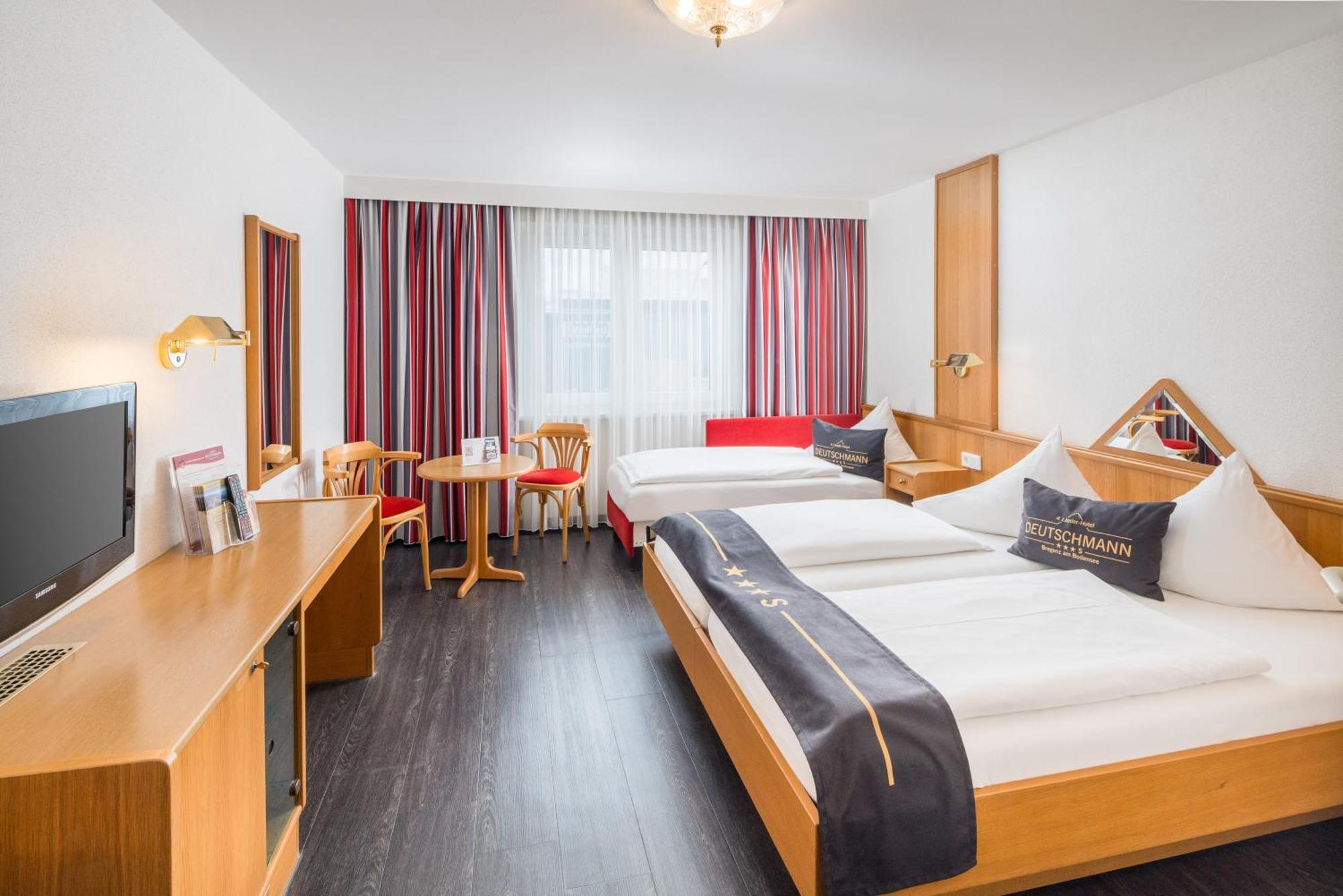 4-Laender-Hotel Deutschmann Bregenz Bagian luar foto